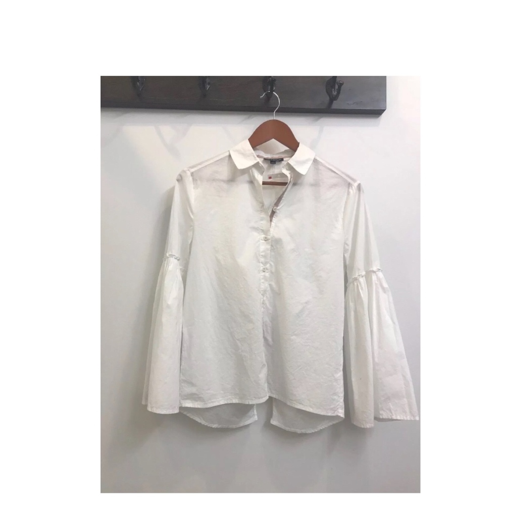 TopShop NWOT White long bell sleeve blouse US 2